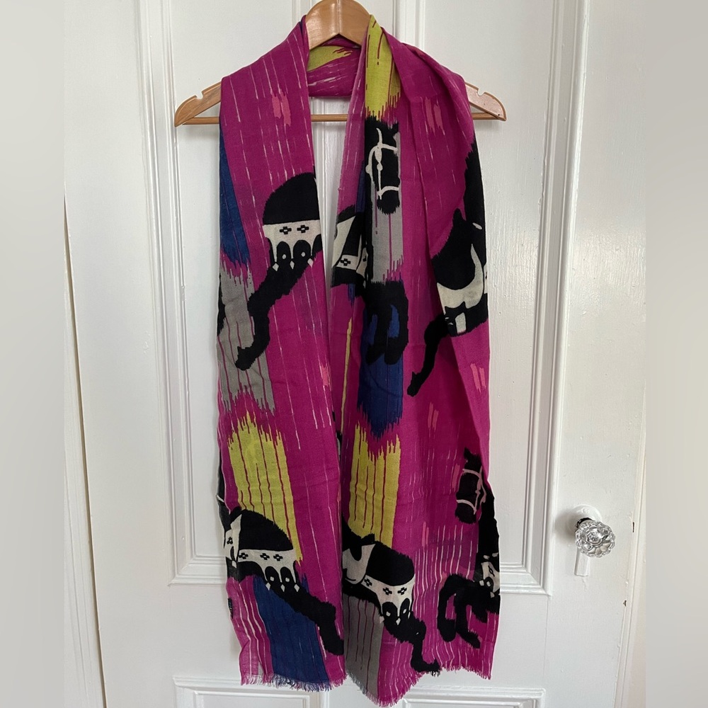 MIR cashmere/wool scarf with horse motif